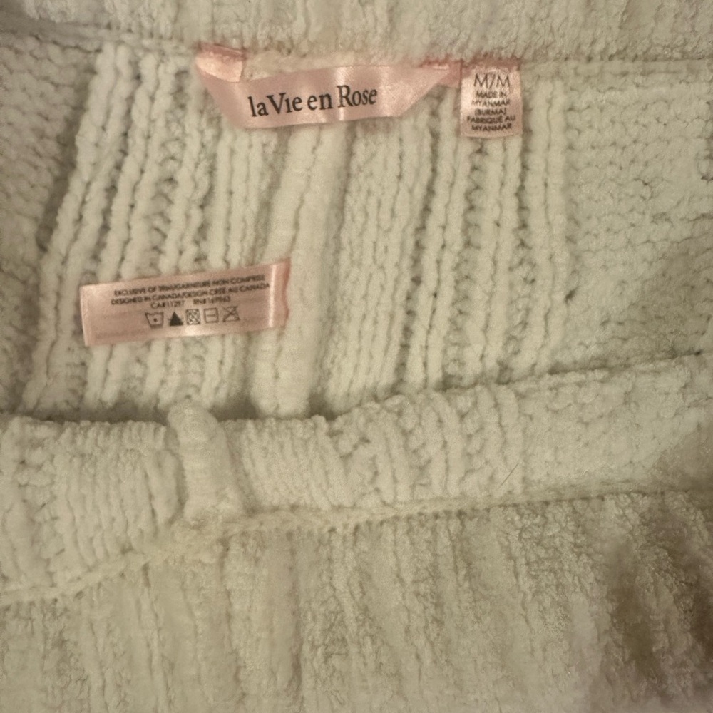 Cozy Cable Knit Chenille Shorts - la Vie en Rose/size M - Picture 3 of 5
